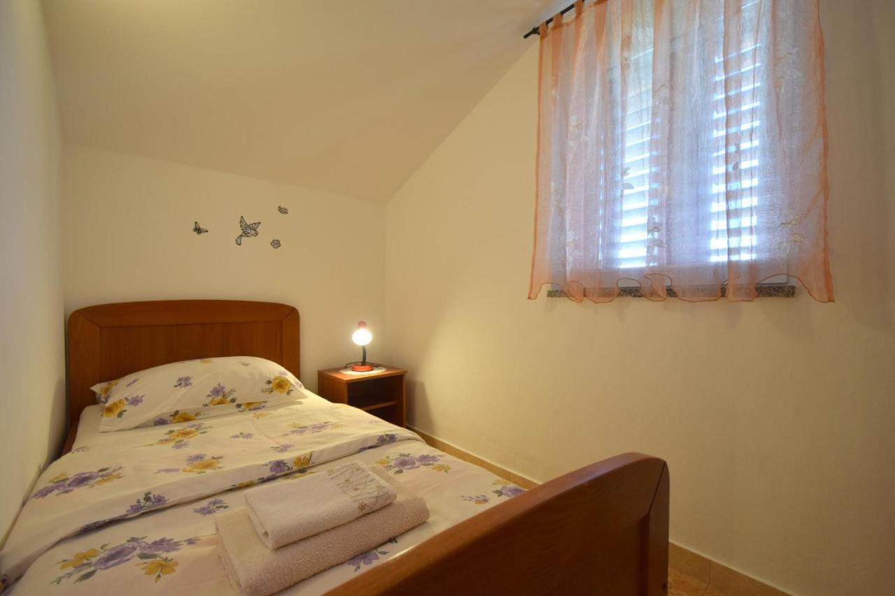 Rose Apartment *